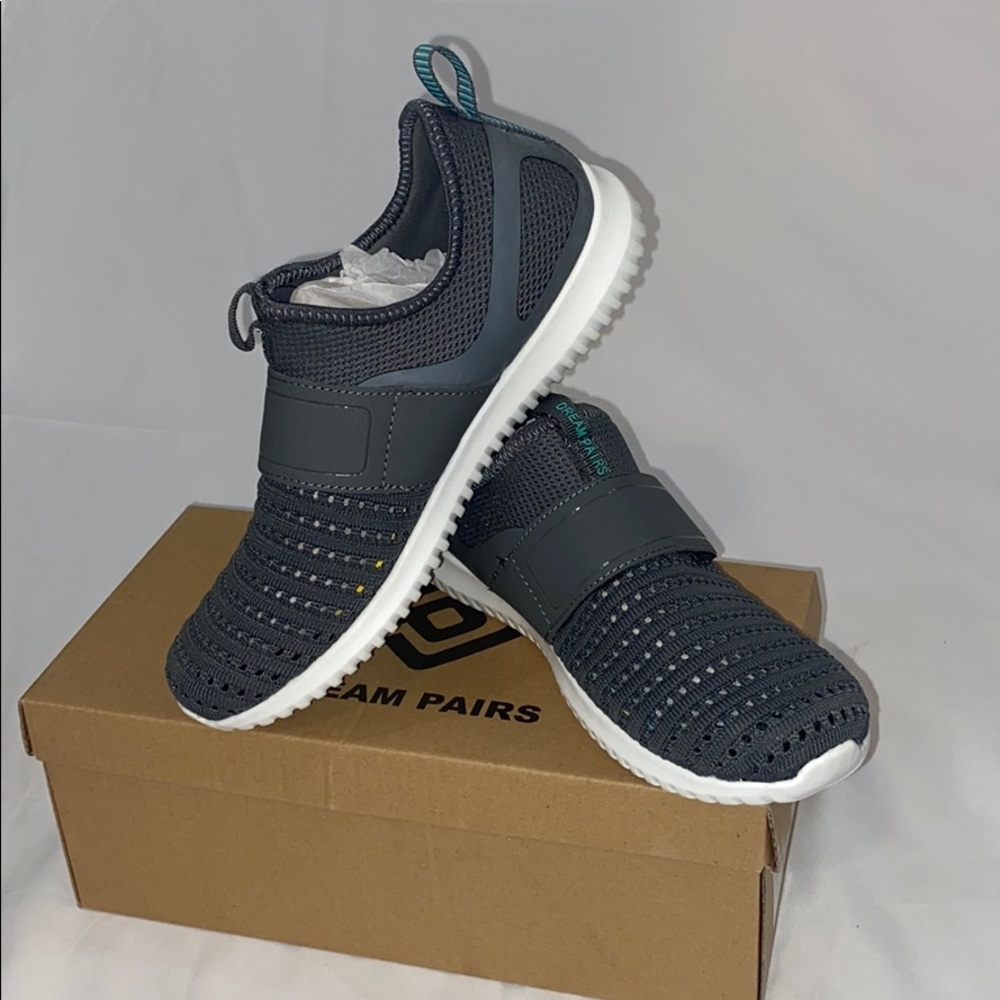 Dream Pairs Shoes